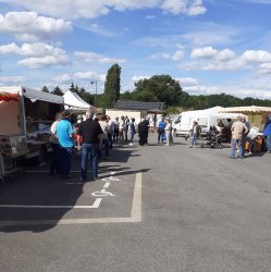 Marché mensuel - 1